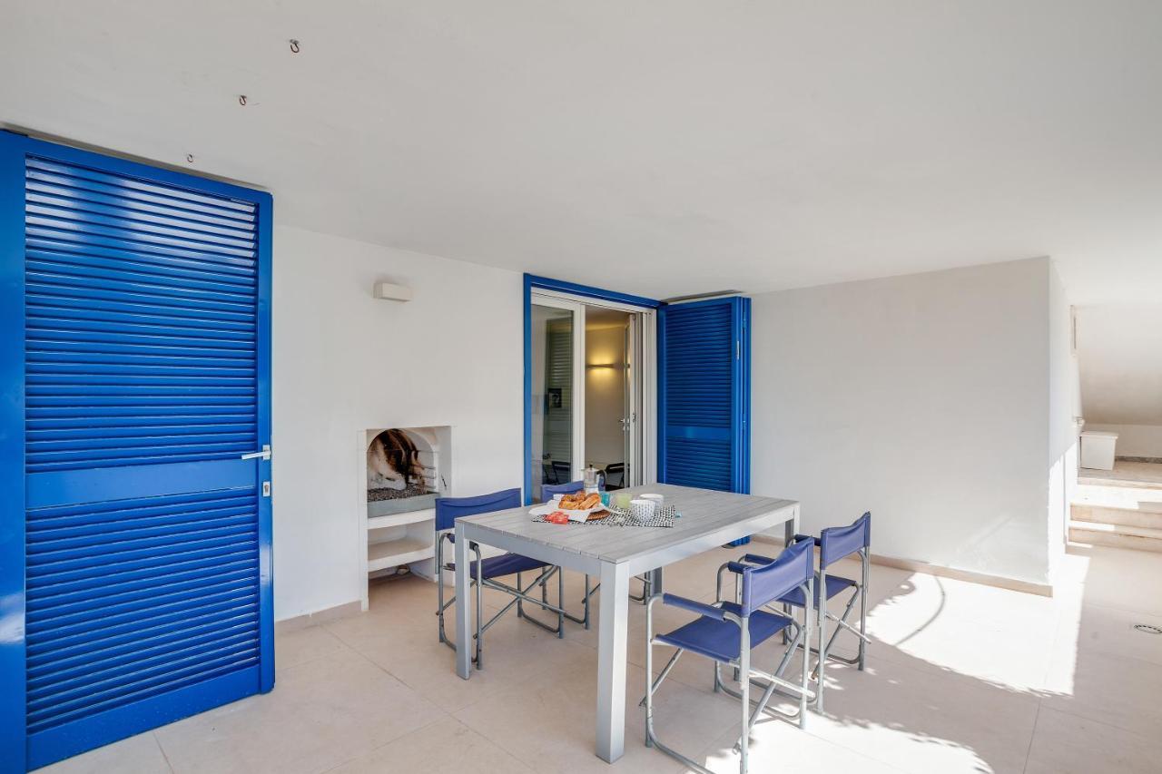 Casalmare Apartments One Step From The Sea Мола ди Бари Екстериор снимка