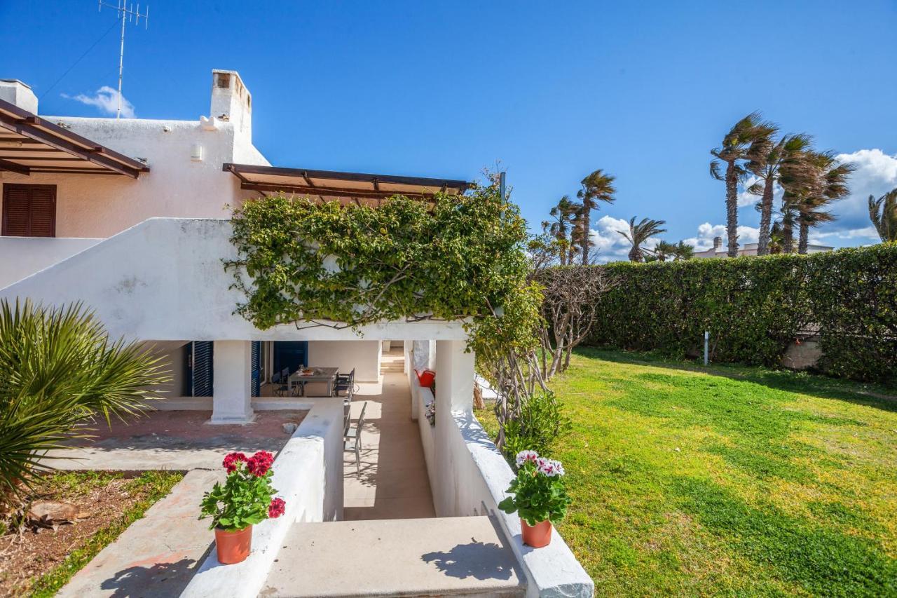 Casalmare Apartments One Step From The Sea Мола ди Бари Екстериор снимка