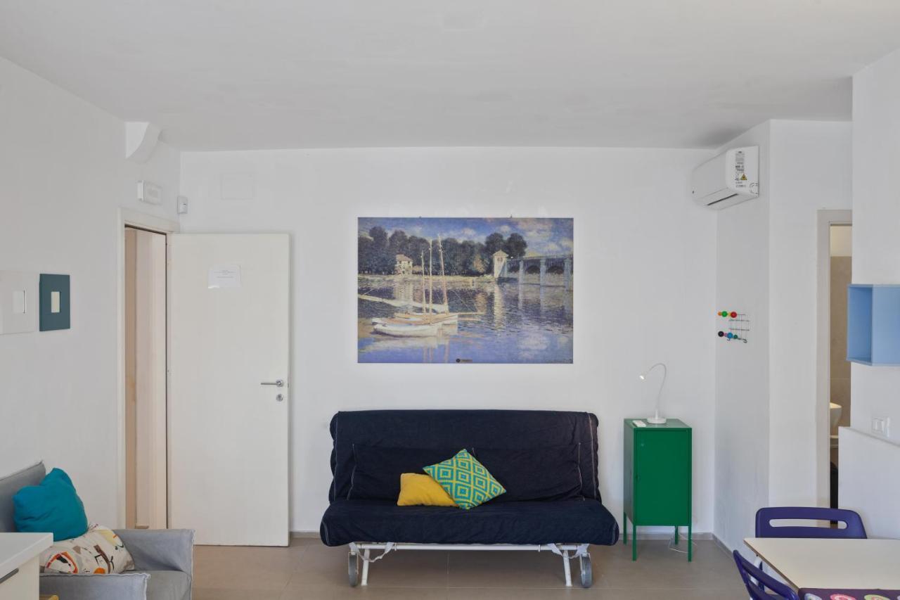 Casalmare Apartments One Step From The Sea Мола ди Бари Екстериор снимка
