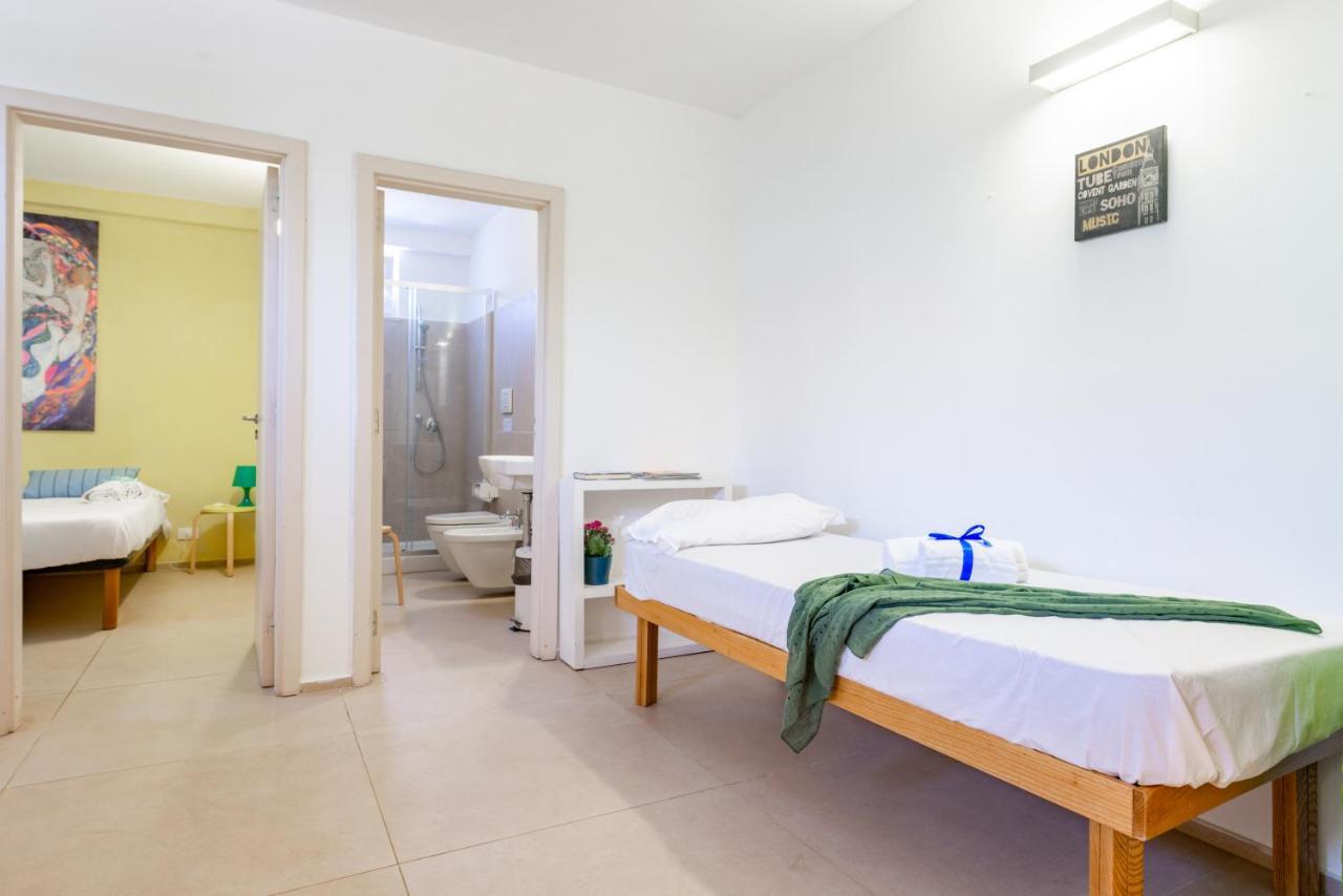 Casalmare Apartments One Step From The Sea Мола ди Бари Екстериор снимка